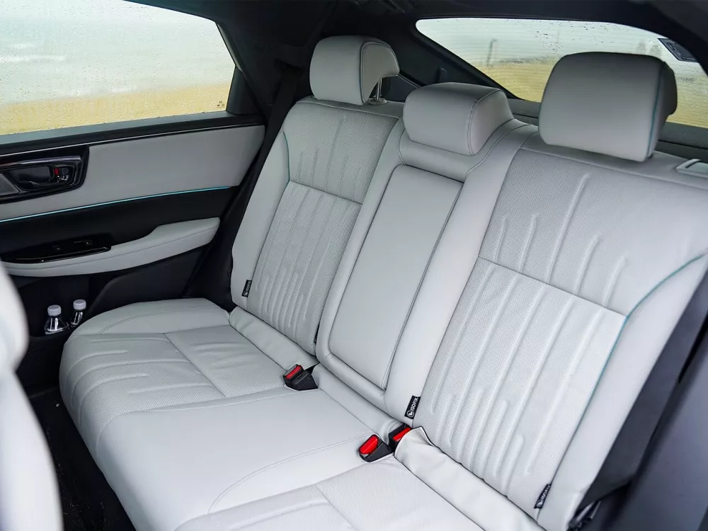 Автомобиль Honda e:NP2 Внедорожник (5 дверей)