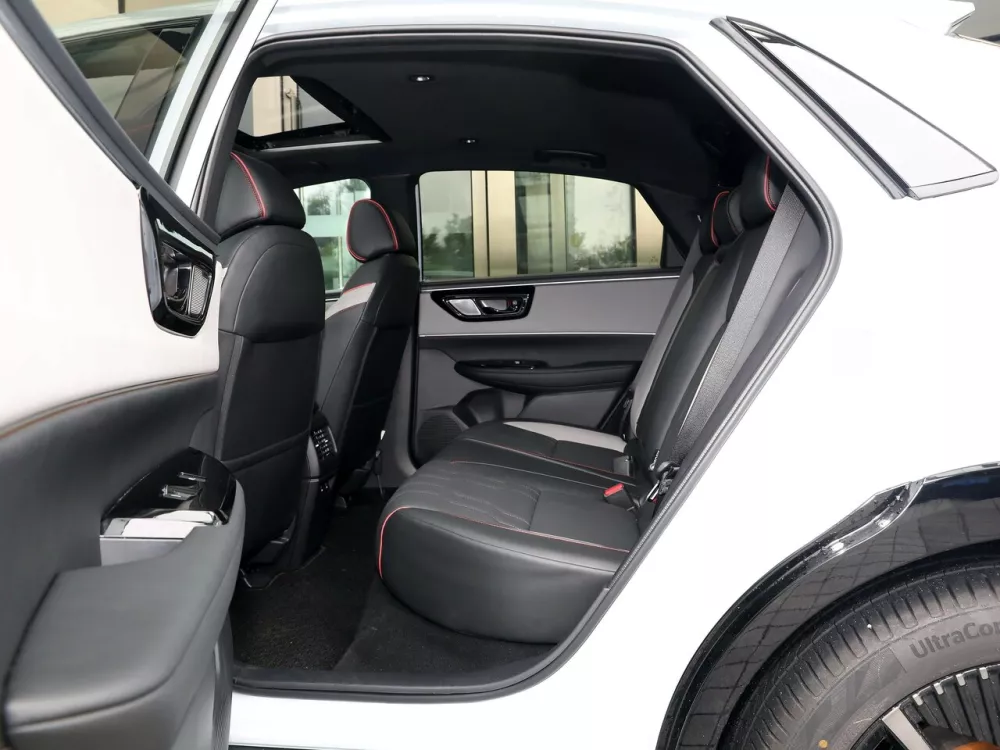 Автомобиль Honda e:NS2 Внедорожник (5 дверей)