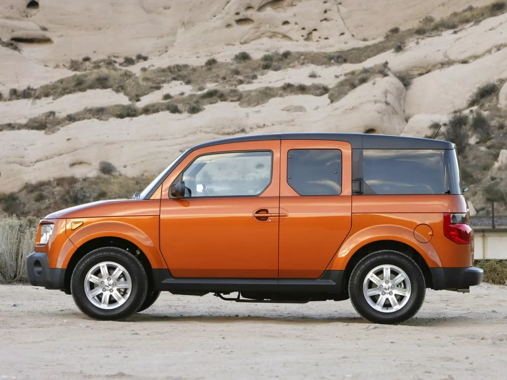 Автомобиль Honda Element I Рестайлинг Внедорожник (5 дверей)