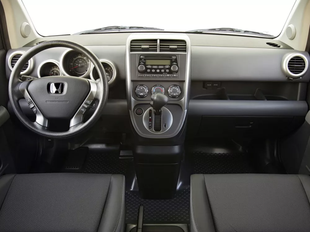 Автомобиль Honda Element I Рестайлинг Внедорожник (5 дверей)