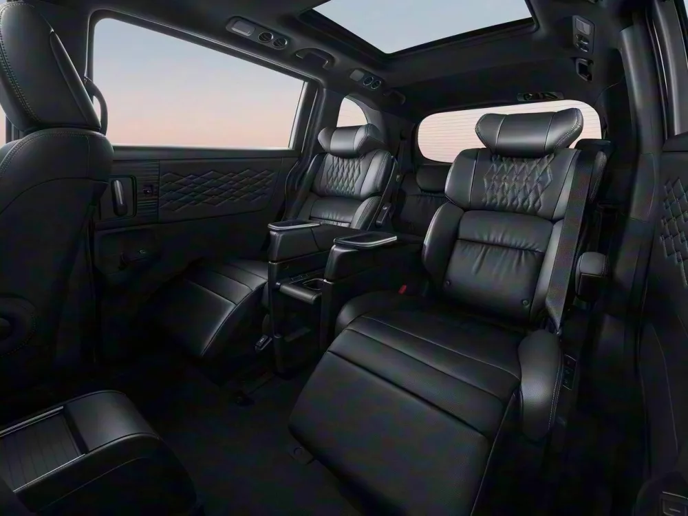 Автомобиль Honda Elysion II Рестайлинг 3 Минивэн