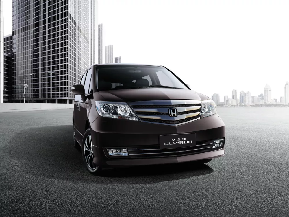 Автомобиль Honda Elysion (China Market) I Минивэн