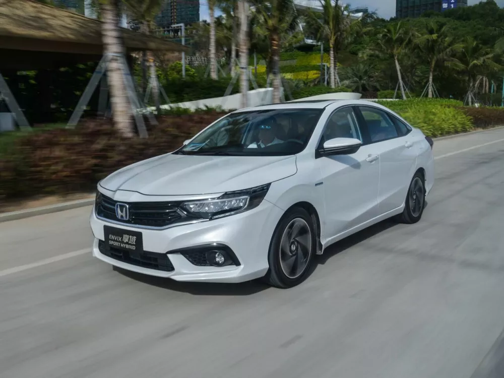 Автомобиль Honda Envix I Седан