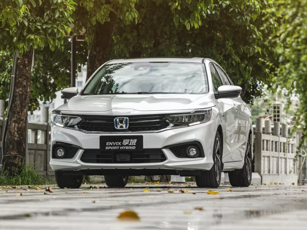 Автомобиль Honda Envix I Седан