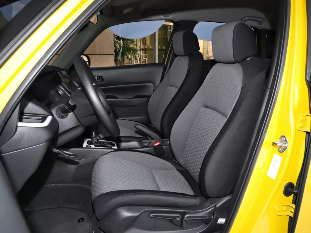 Автомобиль Honda Fit IV Рестайлинг 2 Хэтчбек (5 дверей)