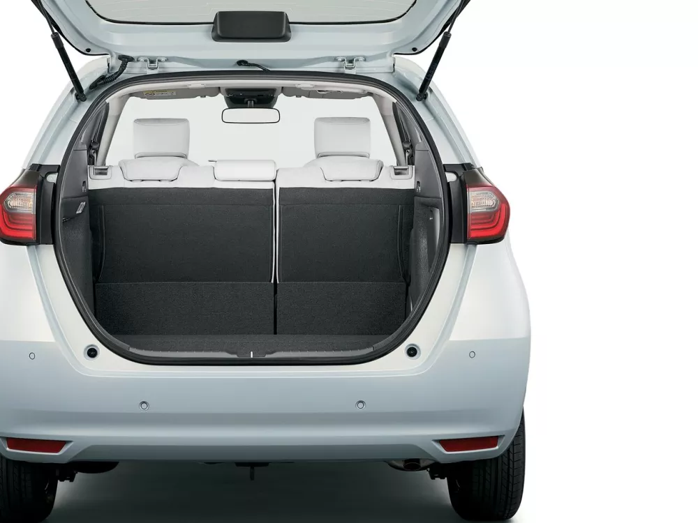 Автомобиль Honda Fit IV Рестайлинг Хэтчбек (5 дверей)