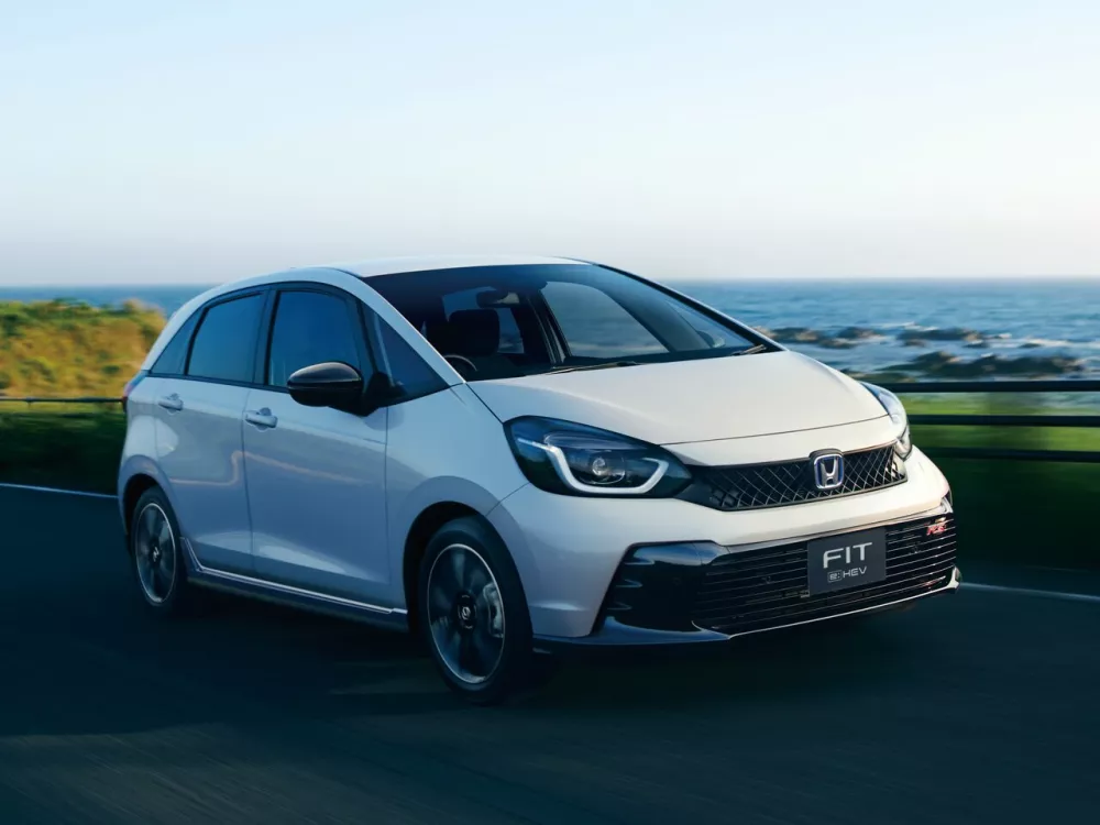 Автомобиль Honda Fit IV Рестайлинг Хэтчбек (5 дверей) RS