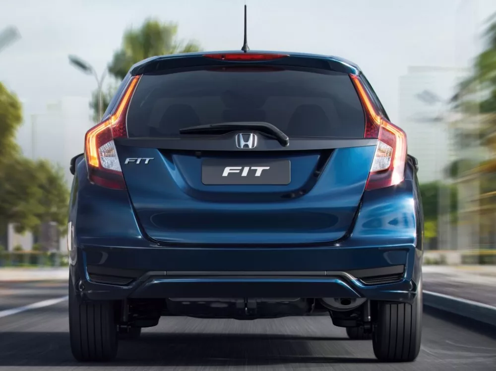 Автомобиль Honda Fit III Рестайлинг Хэтчбек (5 дверей)