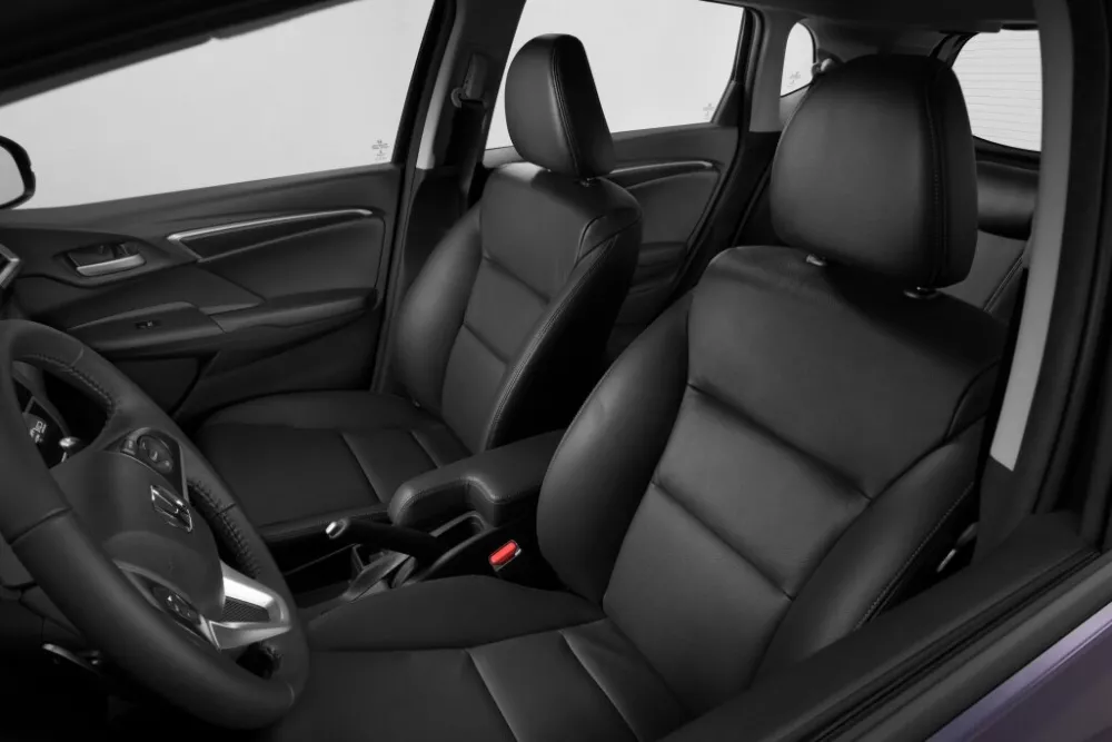 Автомобиль Honda Fit III Рестайлинг Хэтчбек (5 дверей)