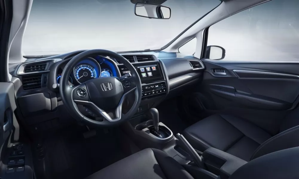 Автомобиль Honda Fit III Рестайлинг Хэтчбек (5 дверей)