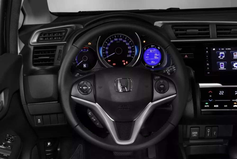Автомобиль Honda Fit III Рестайлинг Хэтчбек (5 дверей)