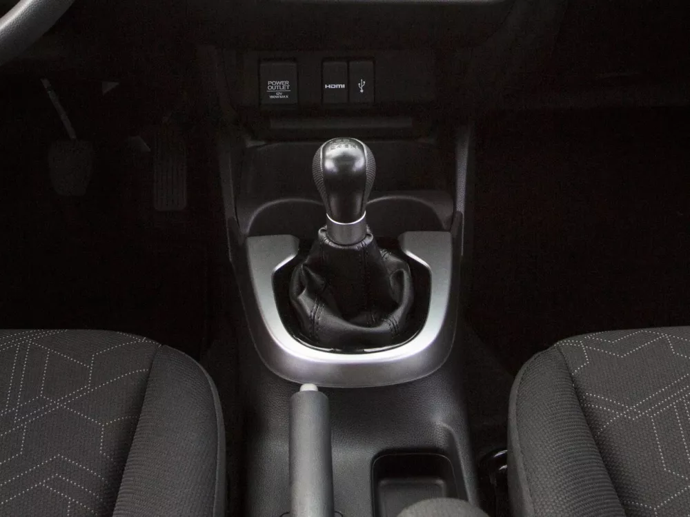 Автомобиль Honda Fit III Хэтчбек (5 дверей)