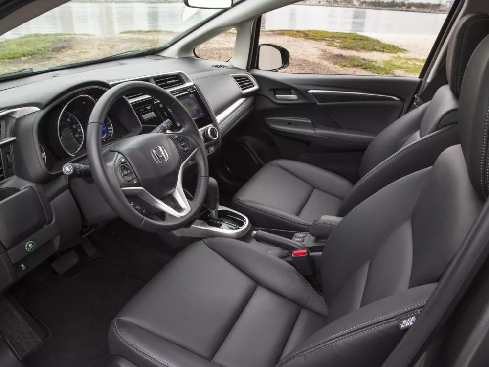 Автомобиль Honda Fit III Хэтчбек (5 дверей)