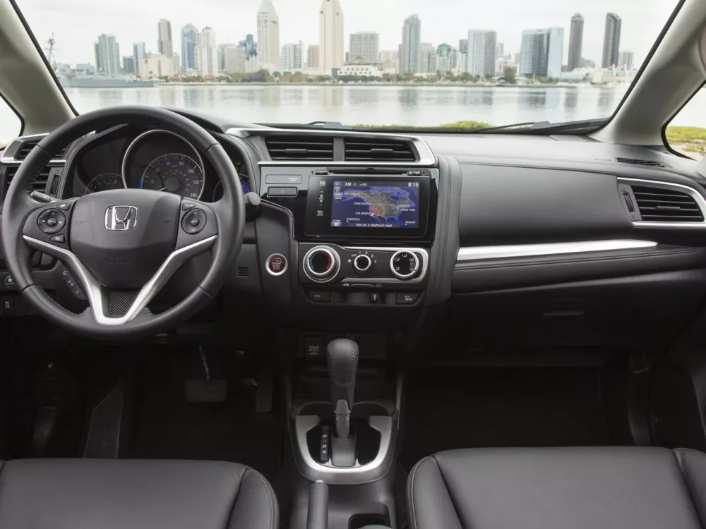 Автомобиль Honda Fit III Хэтчбек (5 дверей)