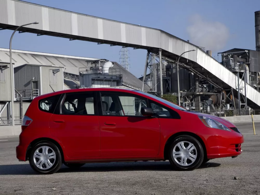 Автомобиль Honda Fit II Хэтчбек (5 дверей)