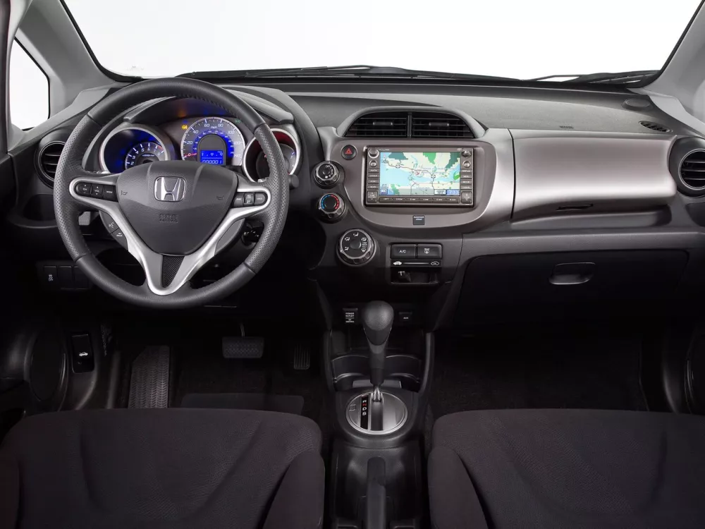 Автомобиль Honda Fit II Хэтчбек (5 дверей)