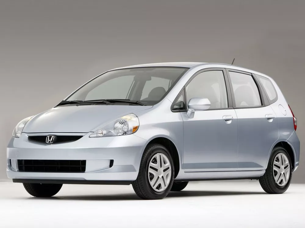 Автомобиль Honda Fit I Хэтчбек (5 дверей)