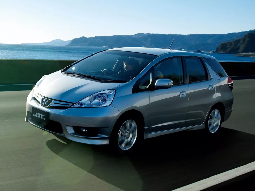 Автомобиль Honda Fit Shuttle I Универсал (5 дверей)