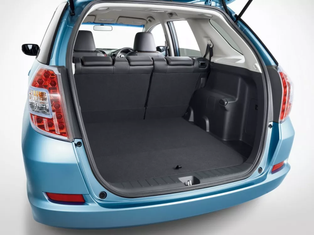 Автомобиль Honda Fit Shuttle I Рестайлинг Универсал (5 дверей)