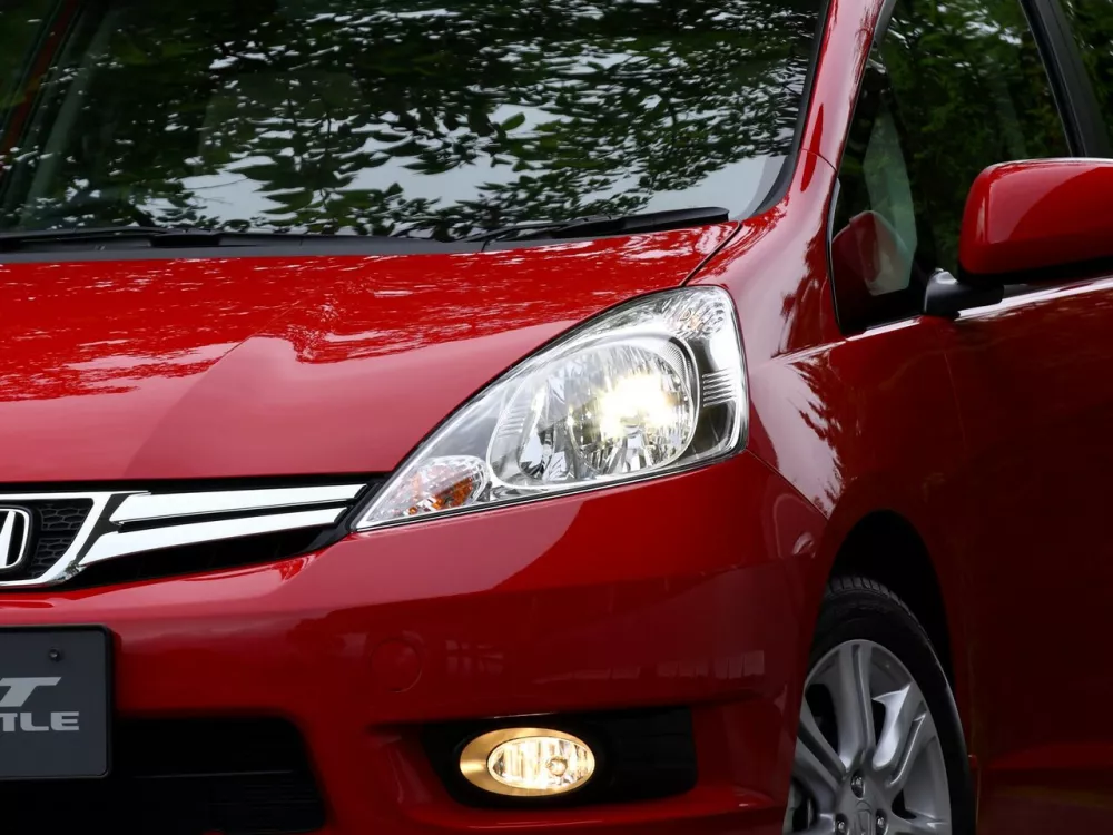 Автомобиль Honda Fit Shuttle I Универсал (5 дверей)