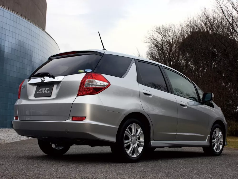 Автомобиль Honda Fit Shuttle I Универсал (5 дверей)