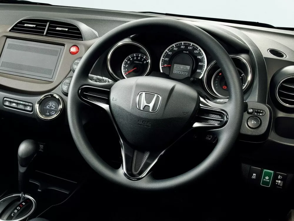 Автомобиль Honda Fit Shuttle I Универсал (5 дверей)