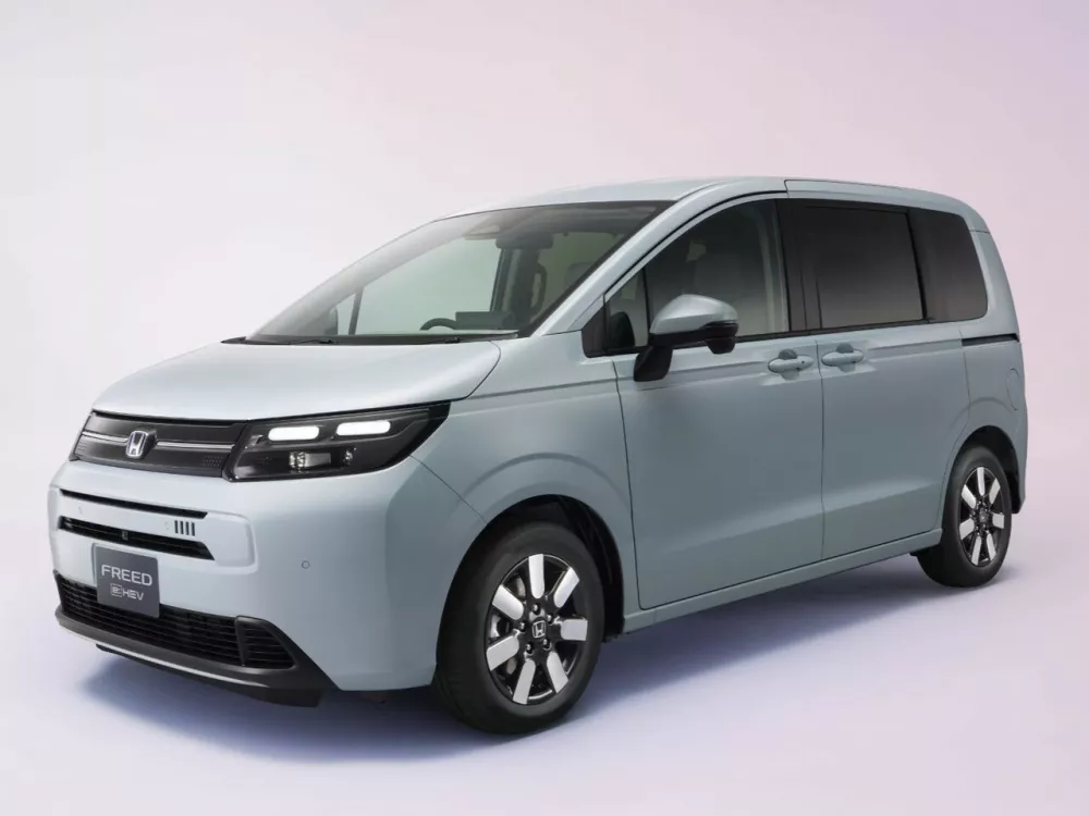 Автомобиль Honda Freed III Компактвэн Air