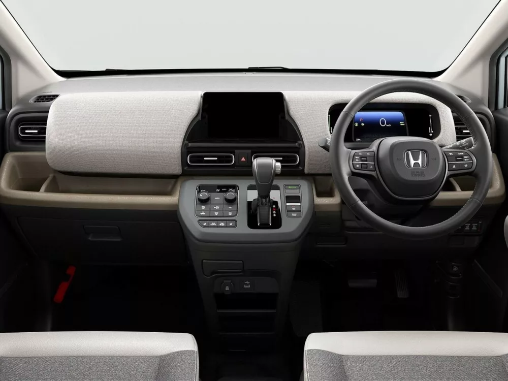 Автомобиль Honda Freed III Компактвэн Air
