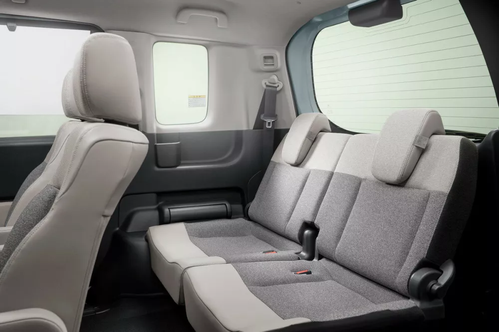 Автомобиль Honda Freed III Компактвэн Air