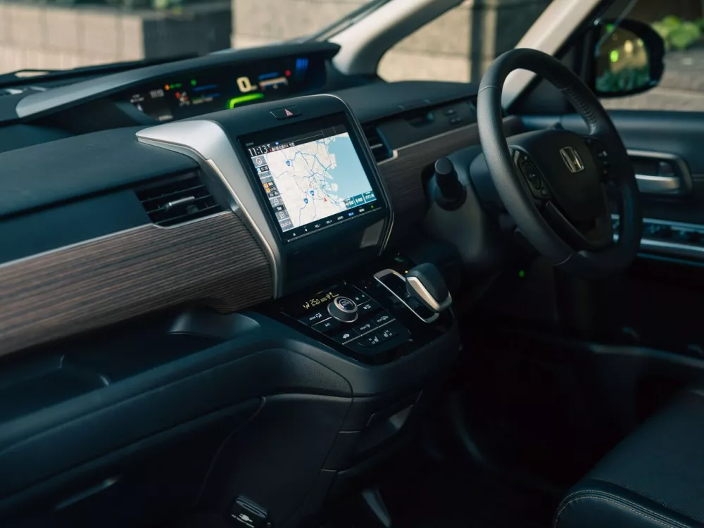 Автомобиль Honda Freed II Рестайлинг Компактвэн