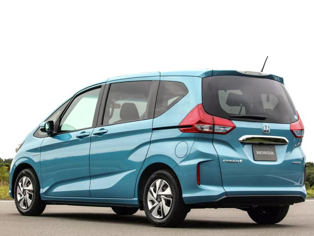 Автомобиль Honda Freed II Компактвэн Freed+