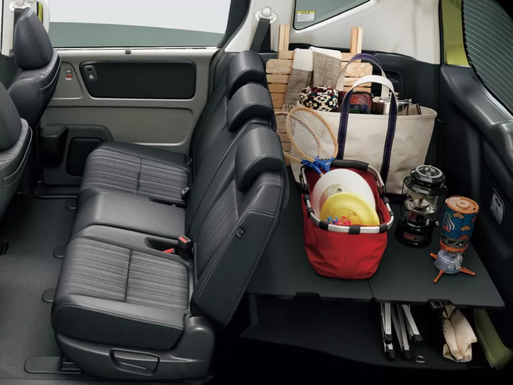 Автомобиль Honda Freed II Компактвэн Freed+