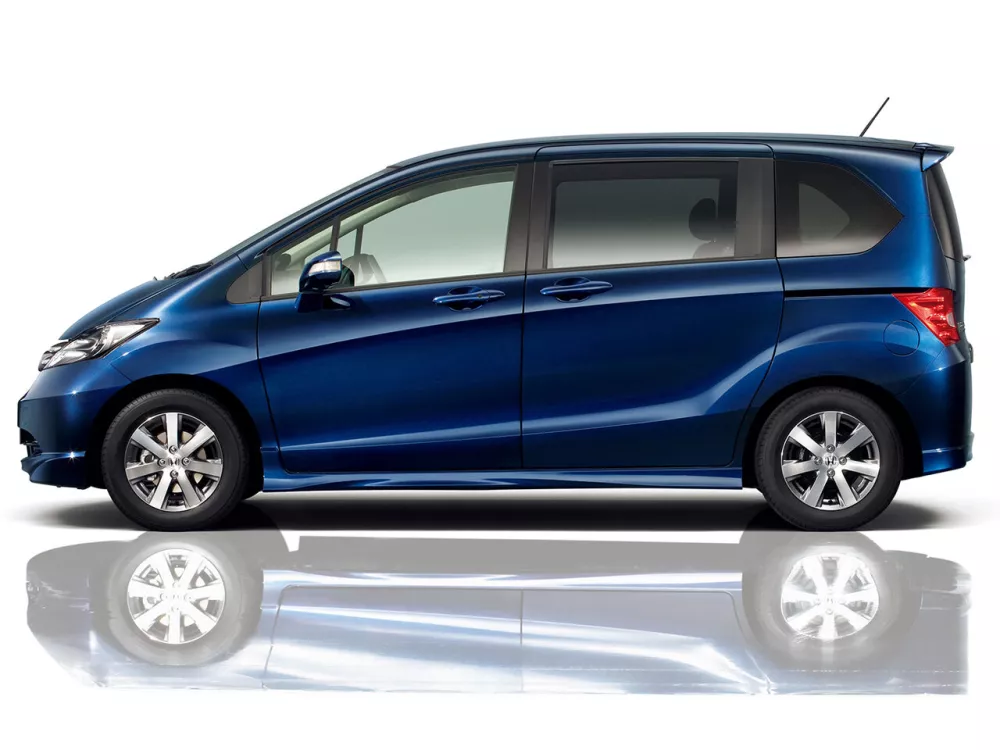 Автомобиль Honda Freed I Компактвэн