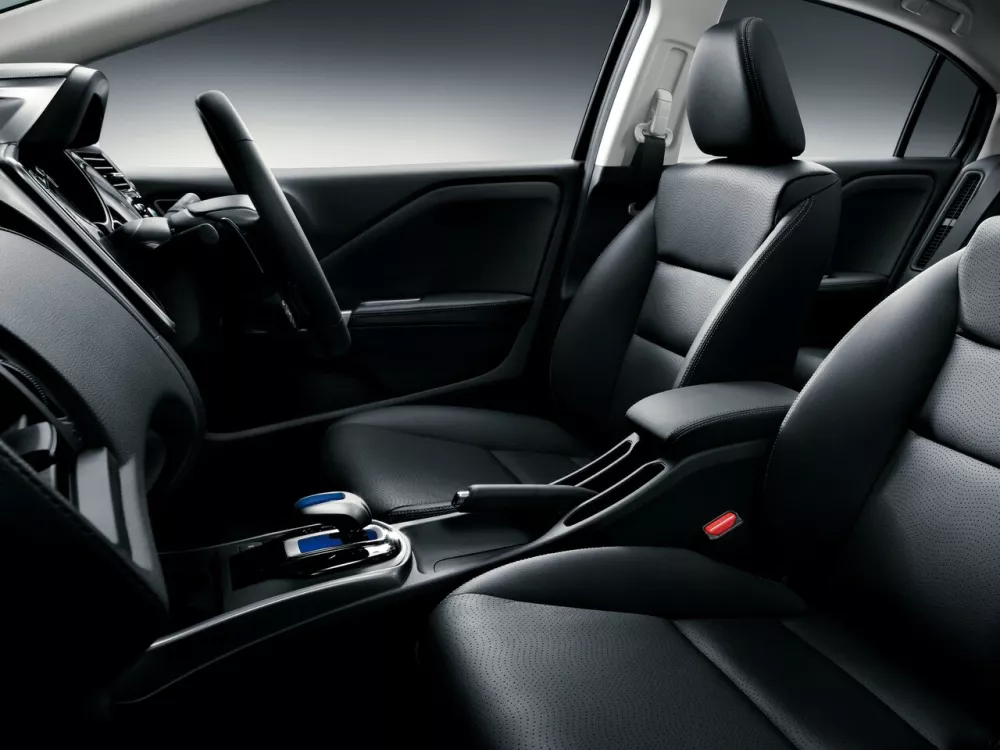 Автомобиль Honda Grace I Седан