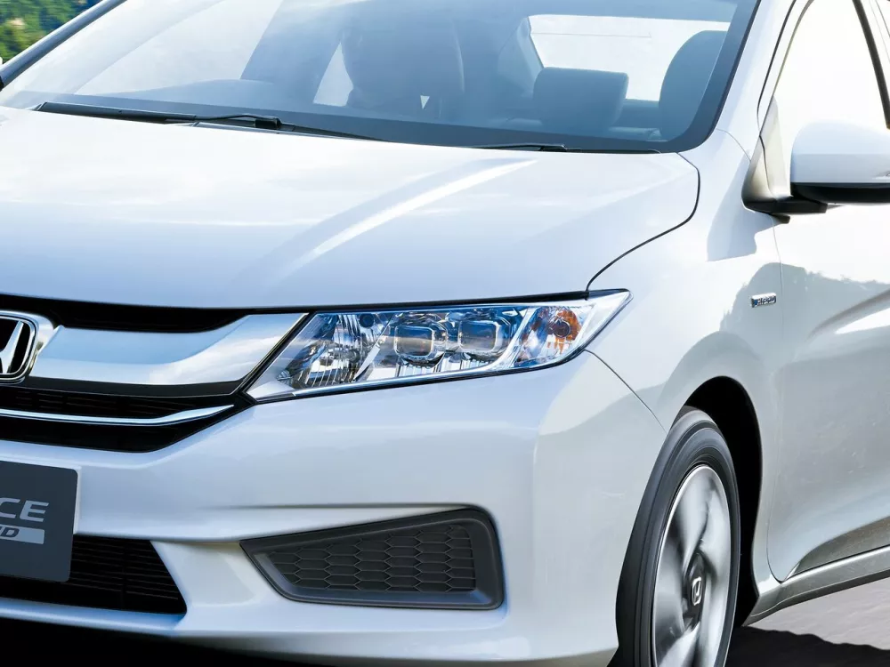 Автомобиль Honda Grace I Седан