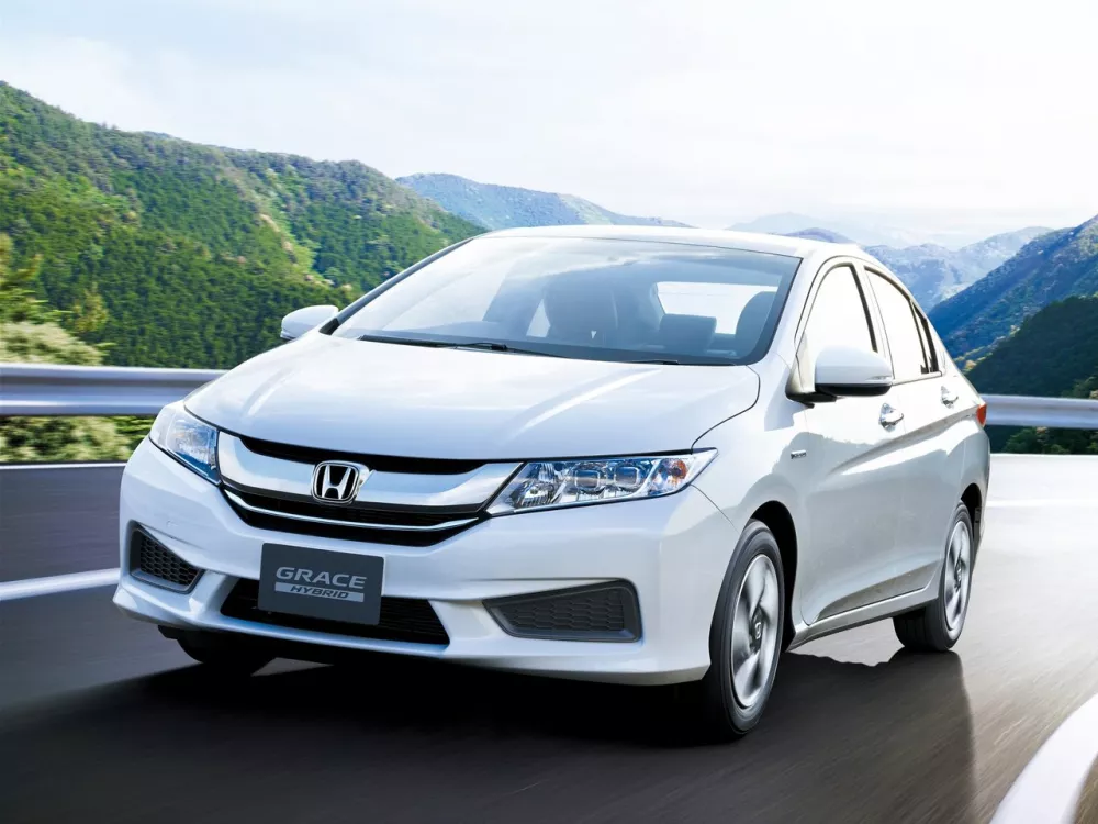 Автомобиль Honda Grace I Седан