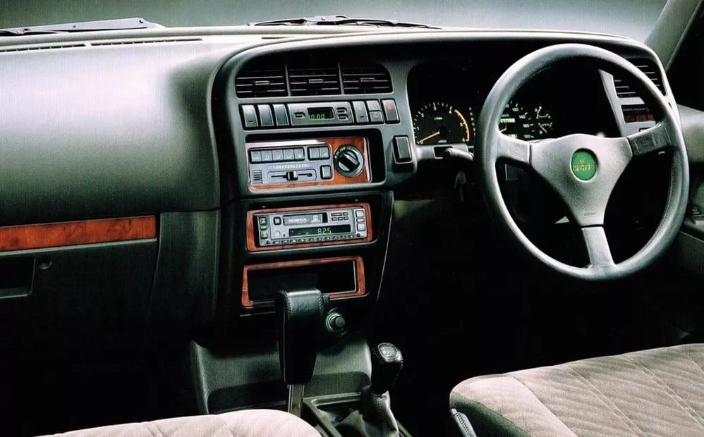 Автомобиль Honda Horizon Внедорожник (5 дверей)
