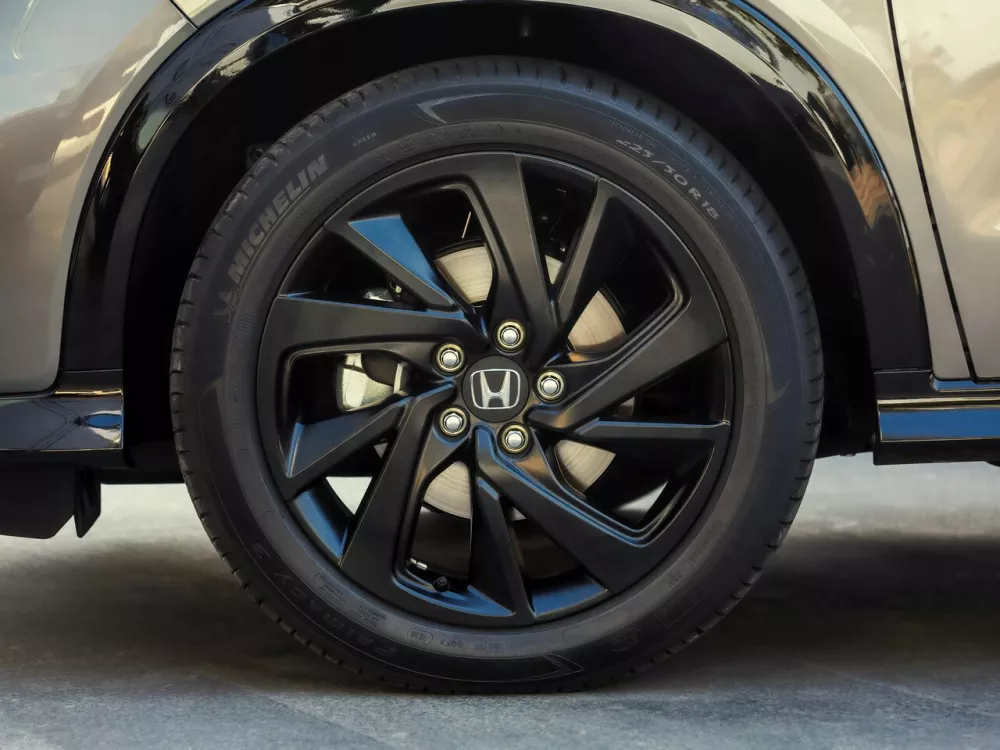 Автомобиль Honda HR-V II Рестайлинг Внедорожник (5 дверей)