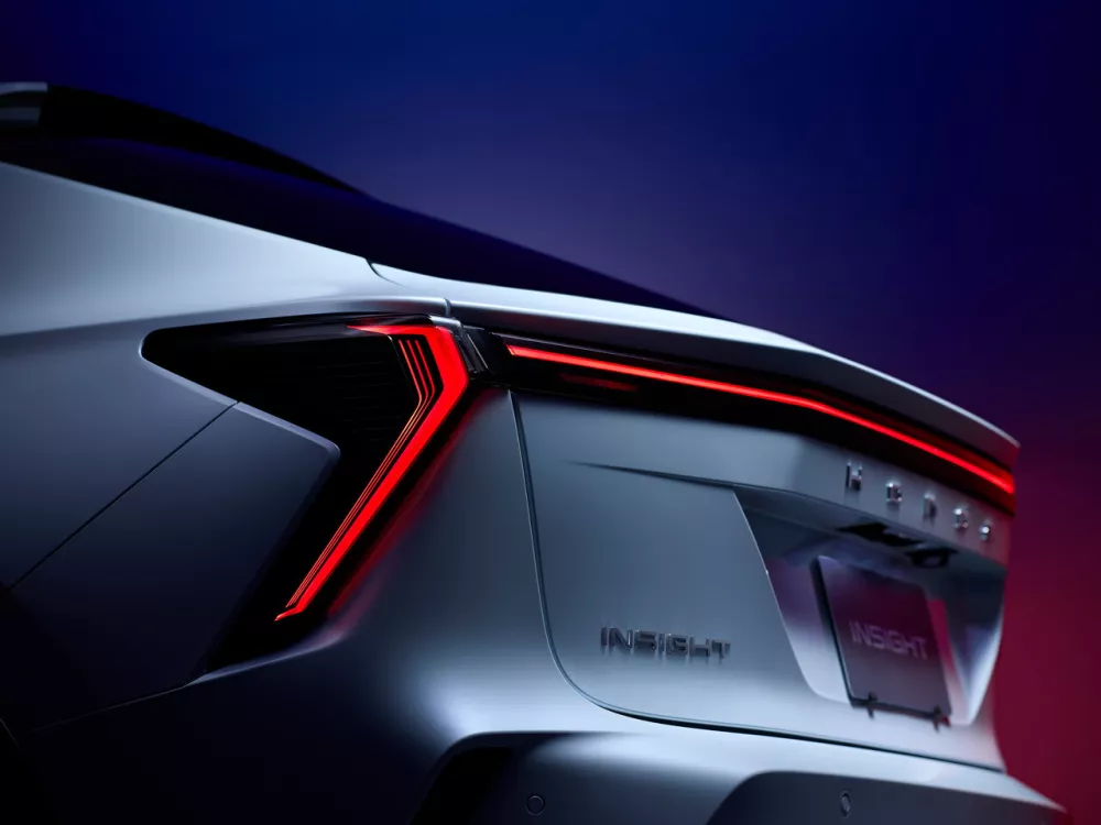 Автомобиль Honda Insight IV Внедорожник (5 дверей)