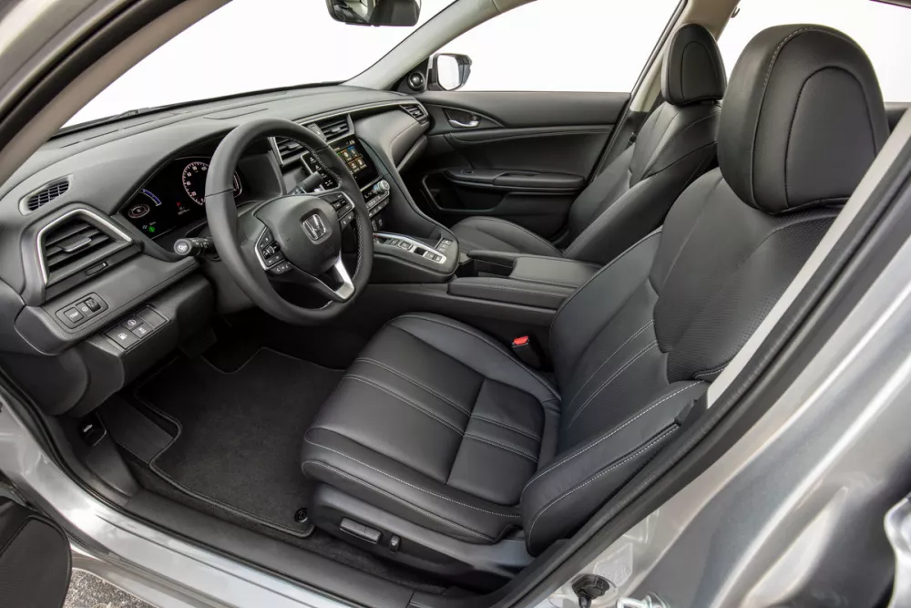 Автомобиль Honda Insight III Седан