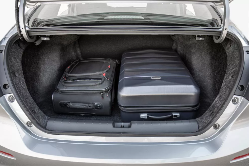 Автомобиль Honda Insight III Седан