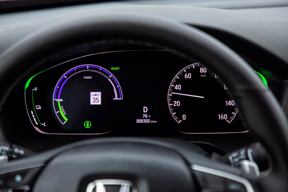 Автомобиль Honda Insight III Седан