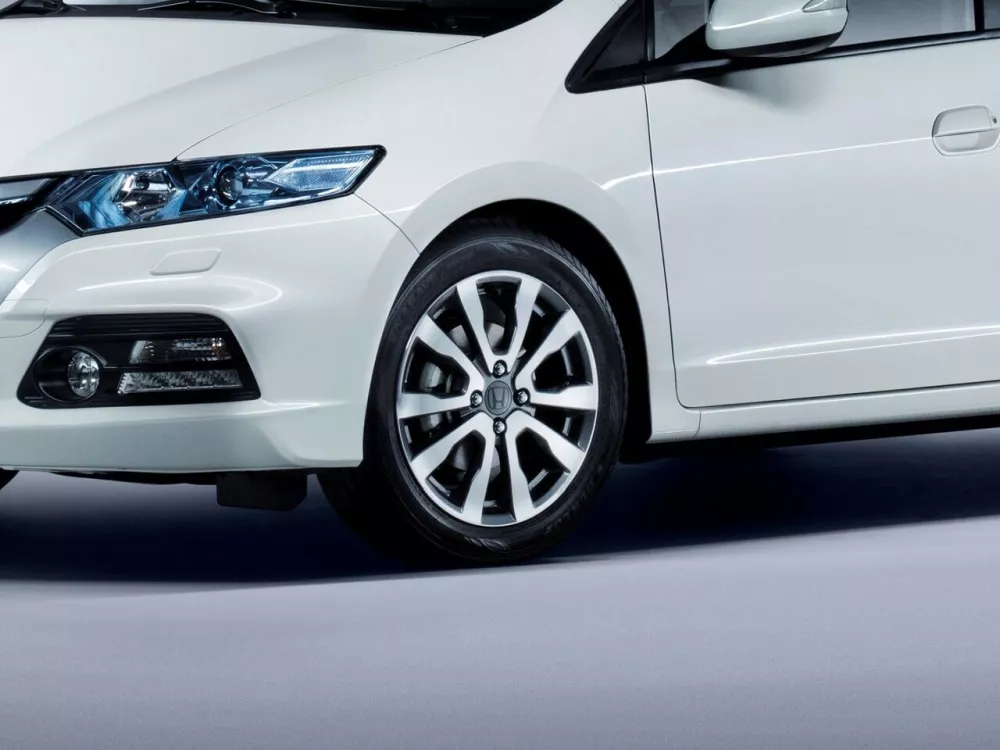 Автомобиль Honda Insight II Рестайлинг Хэтчбек (5 дверей)