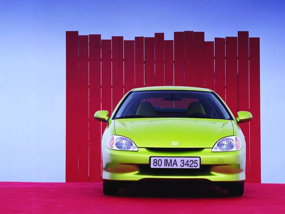 Автомобиль Honda Insight I Хэтчбек (3 двери)