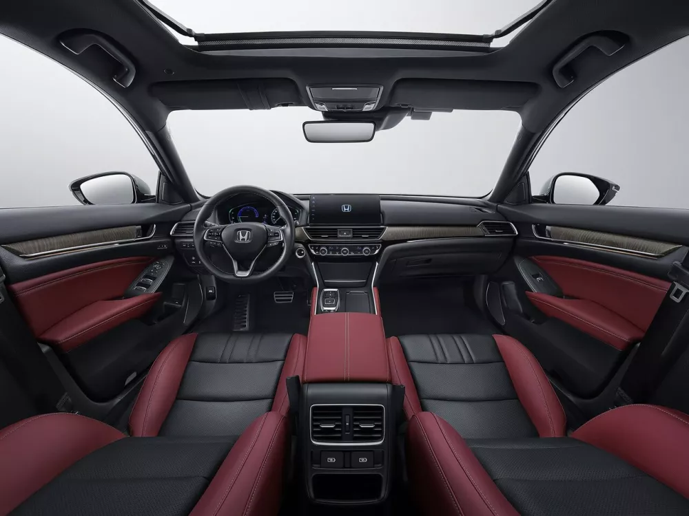 Автомобиль Honda Inspire VI Рестайлинг Седан