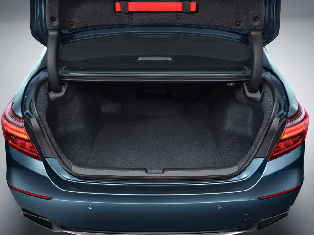 Автомобиль Honda Inspire VI Рестайлинг Седан