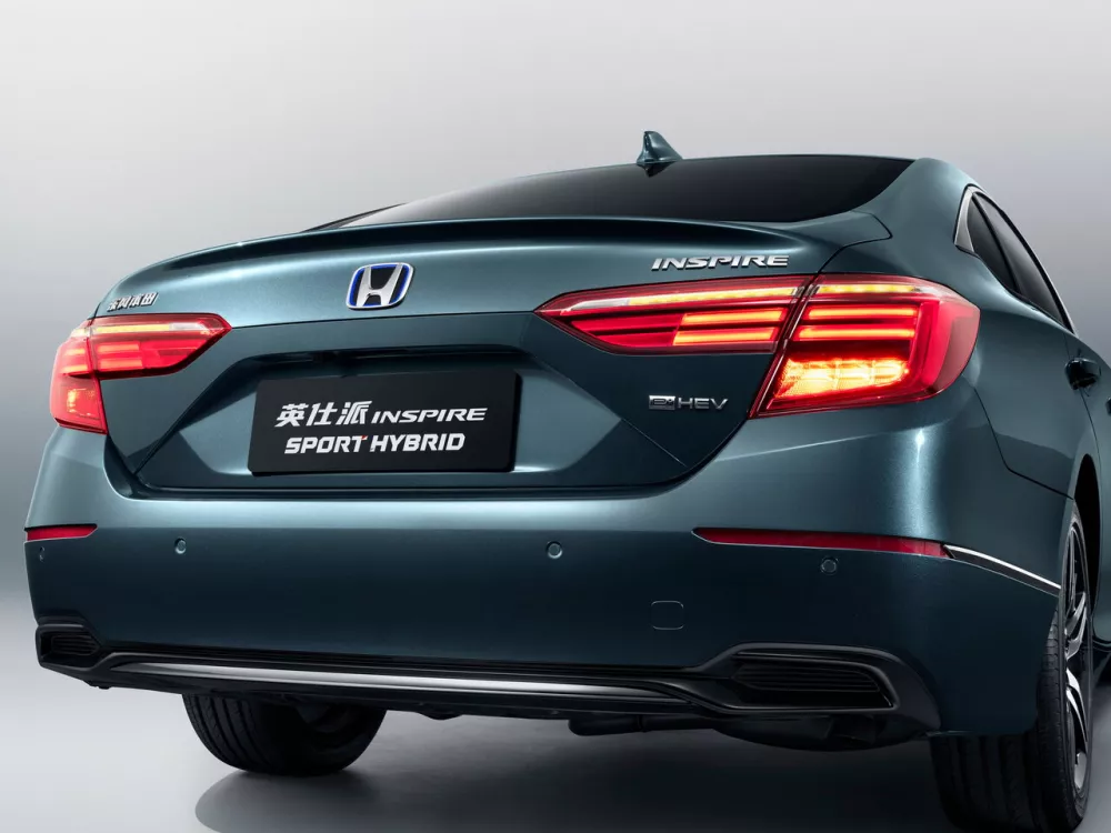 Автомобиль Honda Inspire VI Рестайлинг Седан