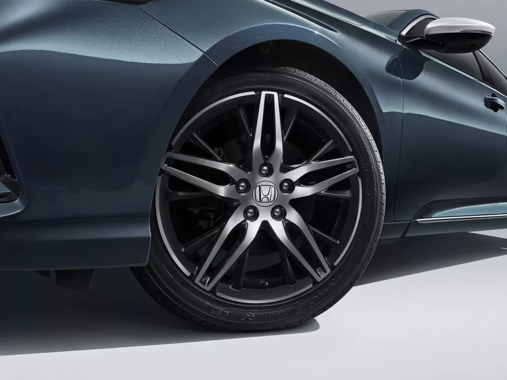 Автомобиль Honda Inspire VI Рестайлинг Седан