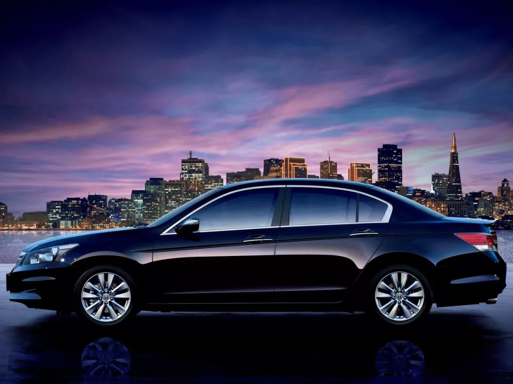 Автомобиль Honda Inspire V Рестайлинг Седан