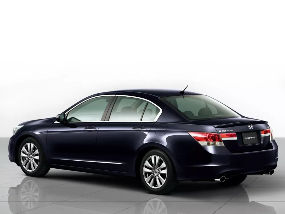 Автомобиль Honda Inspire V Рестайлинг Седан